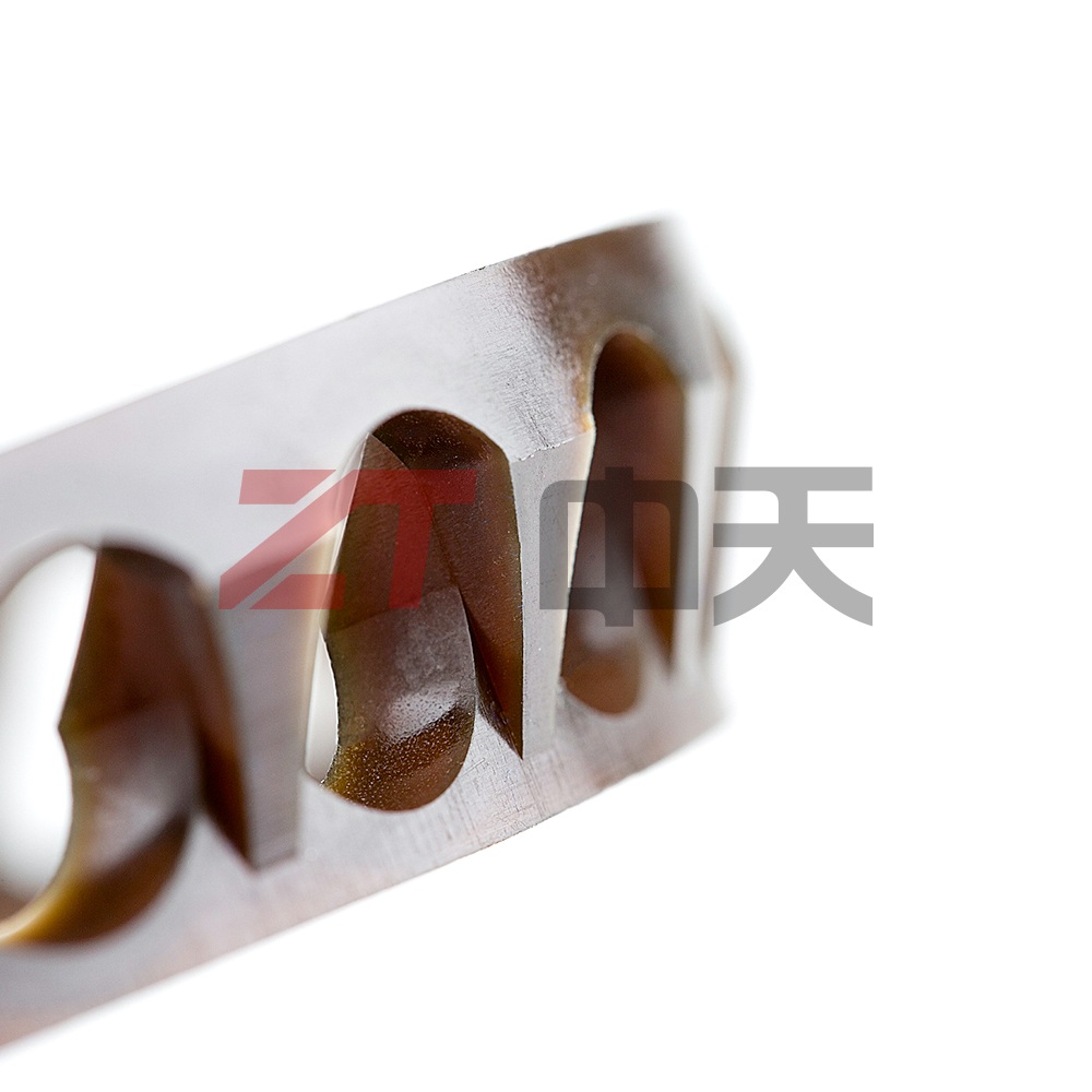 角接觸軸承用保持架5